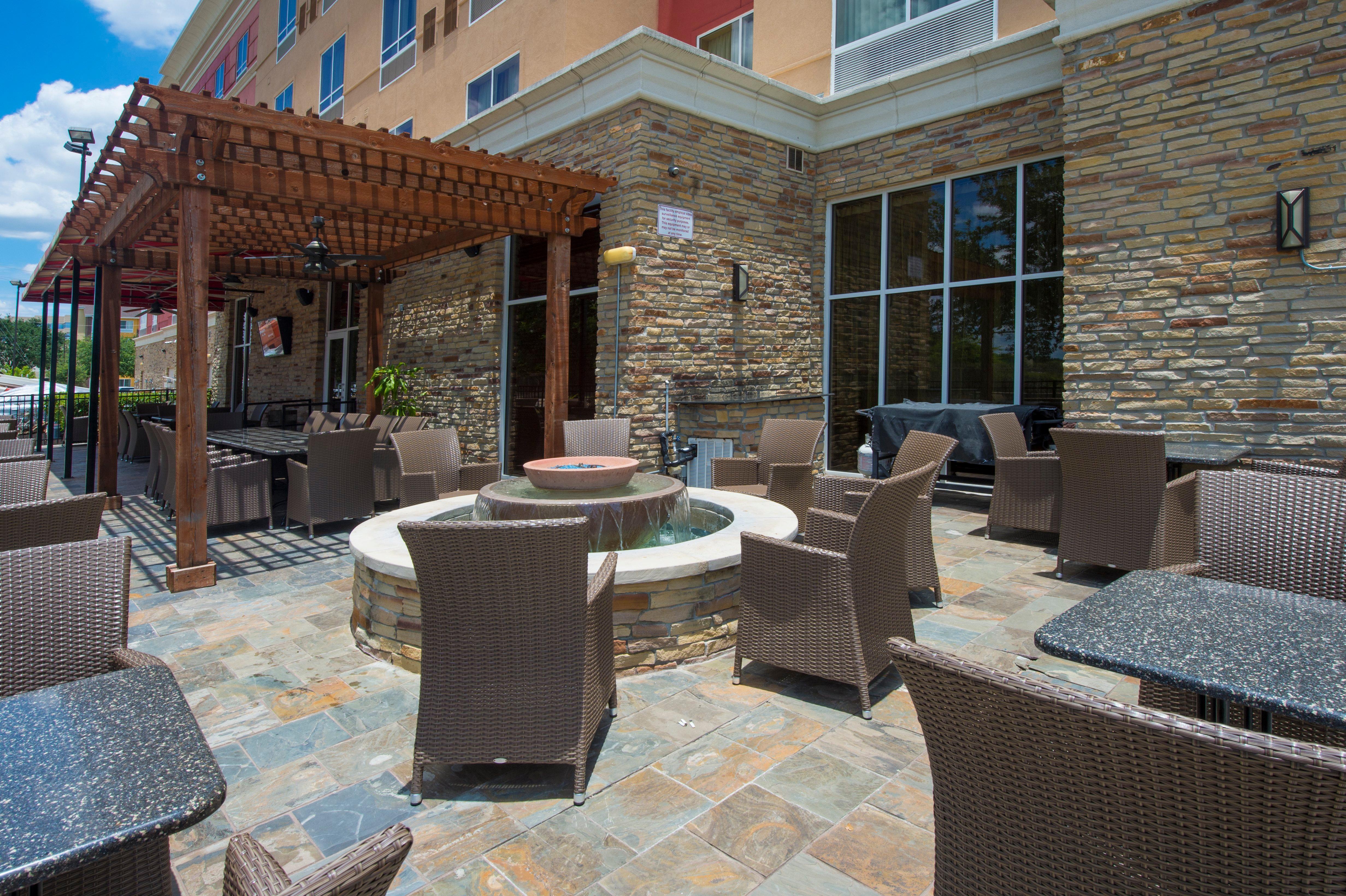 Готель Doubletree By Hilton Houston Westchase Екстер'єр фото